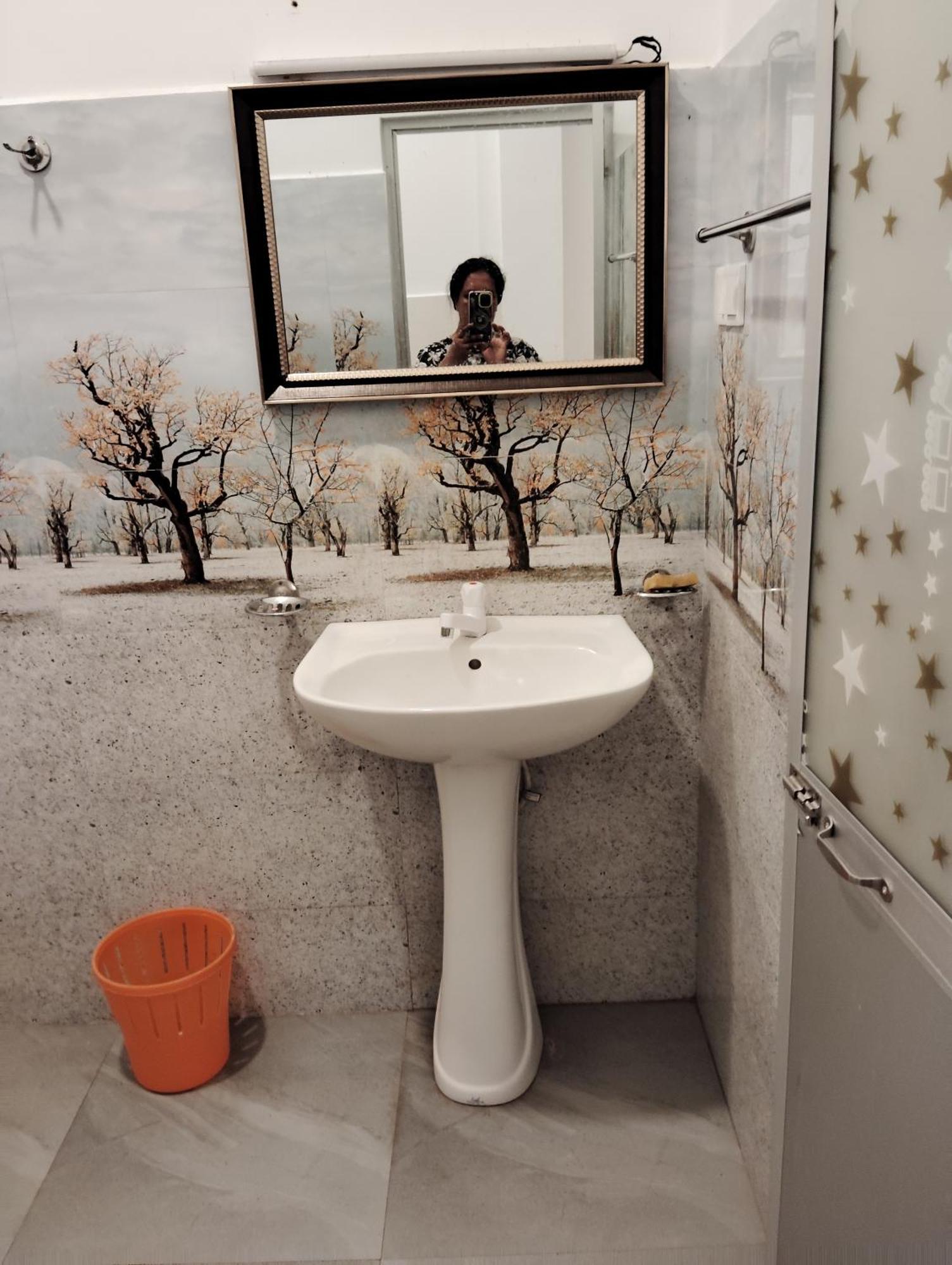 Navodya Guest Mirissa Hotel Room photo